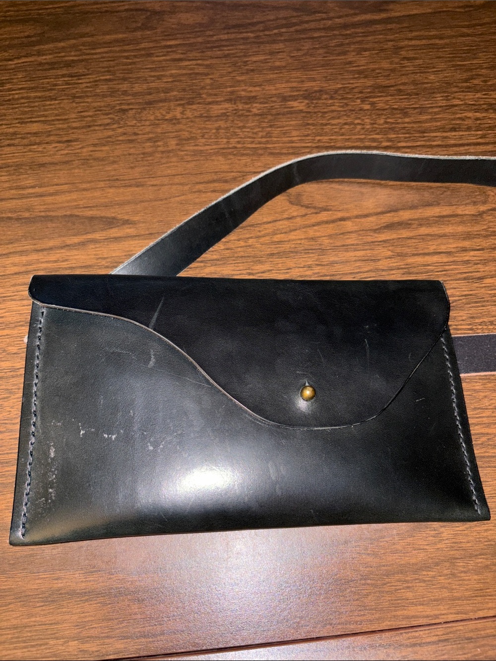 Honor Leather Parks Pouch. Black Leather Envelope Crossbody Bag
